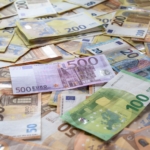 Euro Bölgesi'nin Ticaret Açığı Geçen Yıla Göre Artış Gösterdi